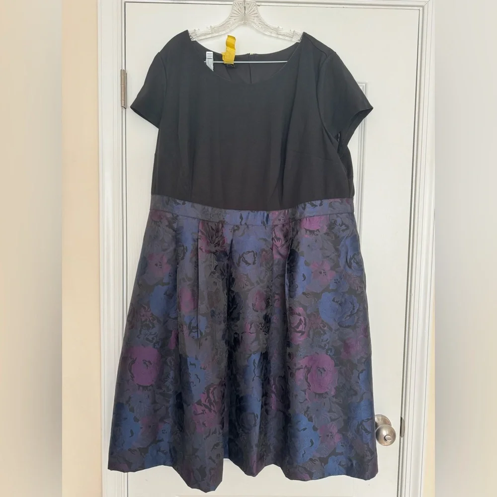 Talbots Ponte-blocked Rose Jacquard Dress - Size 20W - Picture 6 of 10
